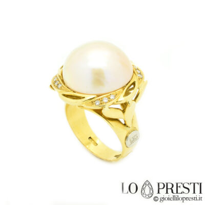 18kt gold pearl and diamond ring