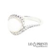 anello-con-perla-giapponese-e-diamanti-brillanti-oro-bianco