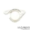 anello-contrarie-con-perla-e-diamanti-oro-bianco-18kt