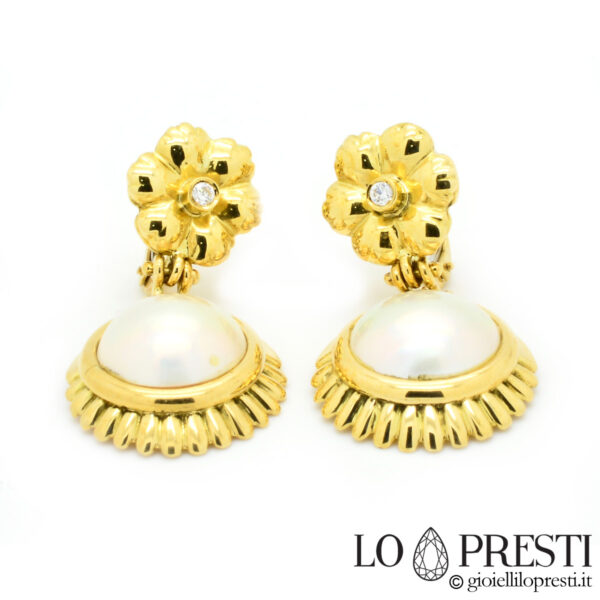 earrings with pearls, pearls and diamonds in 18kt gold, earrings with pearls in yellow gold