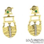 Etruscan pendant earrings, gold, emerald diamonds, handcrafted Etruscan earrings