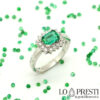 anel com esmeralda e diamantes anel em ouro branco com esmeraldas e diamantes ouro natural esmeralda zâmbia