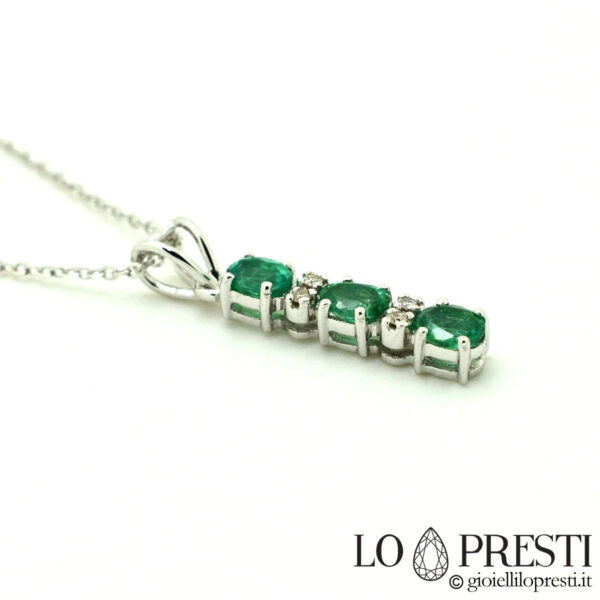 pendente ciondolo smeraldo smeraldi oro 18kt diamanti natural zambian emerald pendant in 18kt gold with diamonds