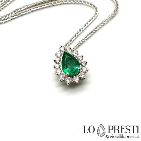 collane ciondoli smeraldi naturali taglio goccia diamanti oro necklaces pendants natural emeralds drop cut diamonds 18kt gold