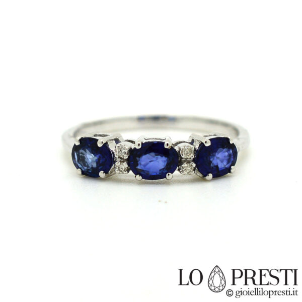 ring with sapphires and diamonds in white gold