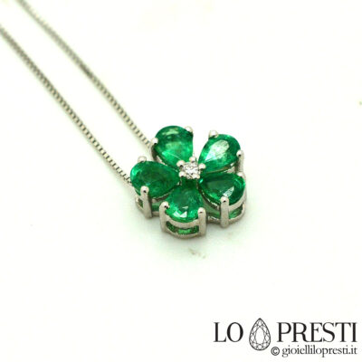 ciondolo pendente smeraldo taglio goccia oro bianco diamanti 18kt white gold drop cut emerald flower pendant diamonds
