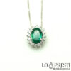 pendant necklace na may emerald brilliant diamonds sa 18kt white gold