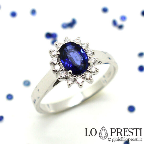 Ring mit Saphir und Brillanten. Ring aus 18-karätigem Weißgold mit Saphiren. Ringe aus blauem Saphirgold mit Diamanten und Saphiren