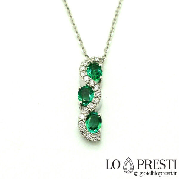 ciondolo collana smeraldo e brillanti oro bianco 18kt 18kt white gold necklace with natural emerald and diamonds