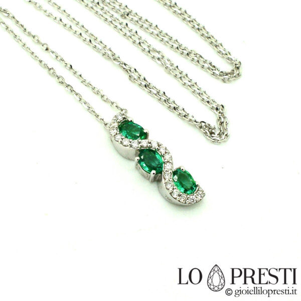 ciondolo smeraldo pendente smeraldi oro bianco diamanti natural green emerald pendant 18kt white gold diamonds