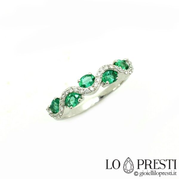 anelli veretta fedine con smeraldi e diamanti oro bianco