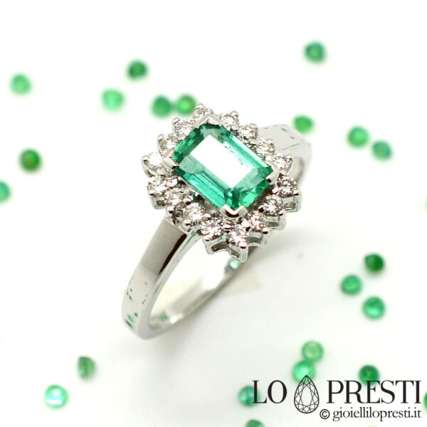anel anéis com esmeralda esmeraldas brilhantes e diamantes anel em ouro branco com esmeralda verde natural retangular