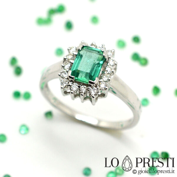 ring with emerald and brilliant diamonds gold jewelery rings with real green emerald