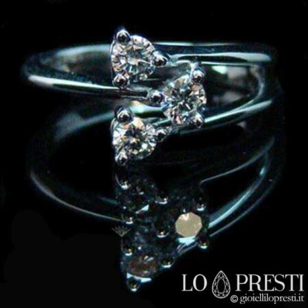 anel trilogia com diamantes brilhantes certificado em ouro branco 18kt anéis trilogia com diamantes