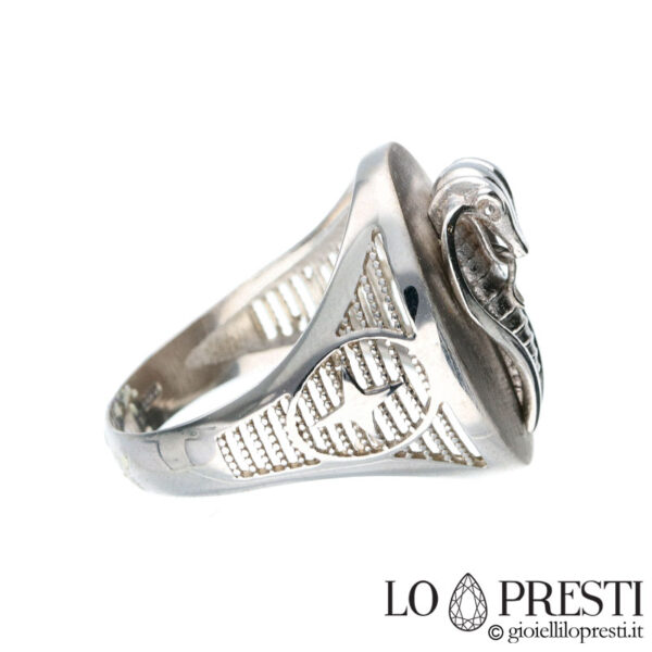 мужское кольцо из белого золота с профильным кольцом