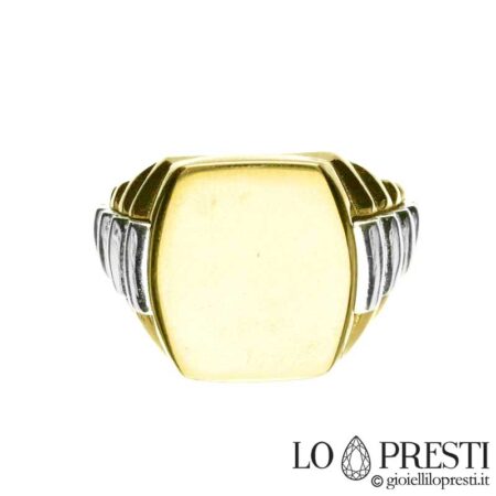 anel chevalier masculino e feminino com dedo mínimo e escudo retangular plano brilhante em ouro