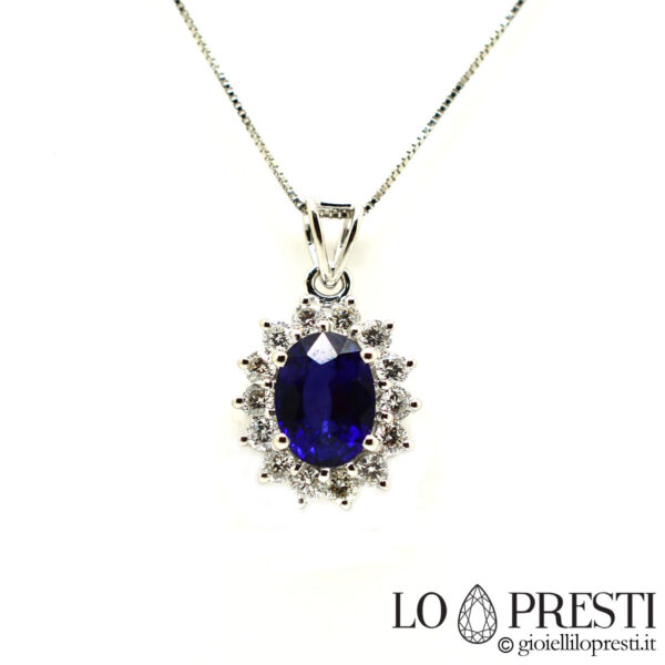 collier ras du cou pendentif avec saphir, saphirs brillants et diamants pendentif artisanal en or blanc 18 carats avec saphir bleu ovale et diamants