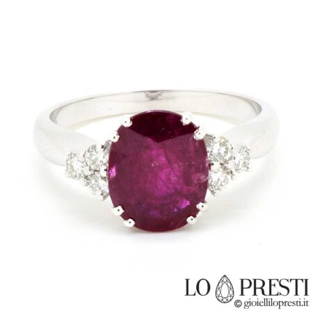 anel com rubi, rubis naturais e diamantes brilhantes Anel de aniversário de rubi em ouro branco de 18 kt