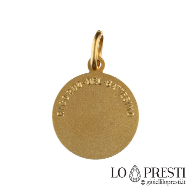 Медаль с крестильной купелью из желтого золота 18 карат