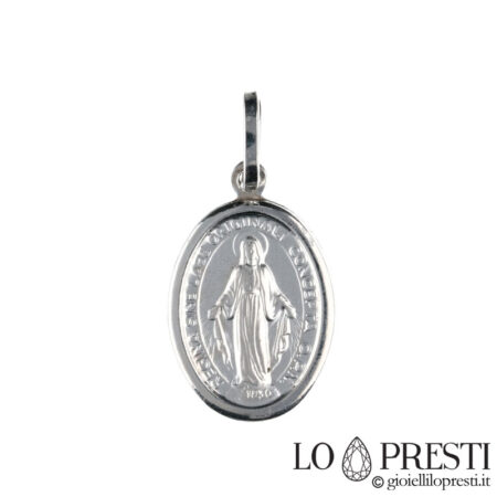 immaculate pendant 18 kt white gold pendant