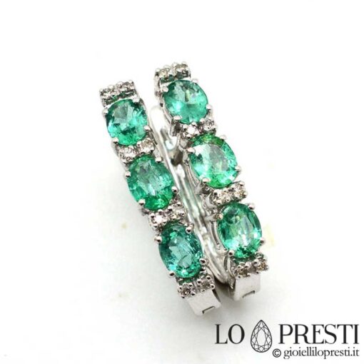 orecchini pendenti boccole trilogy con smeraldi e diamanti brillanti boccole orecchini con smeraldo naturale e diamanti oro bianco 18kt