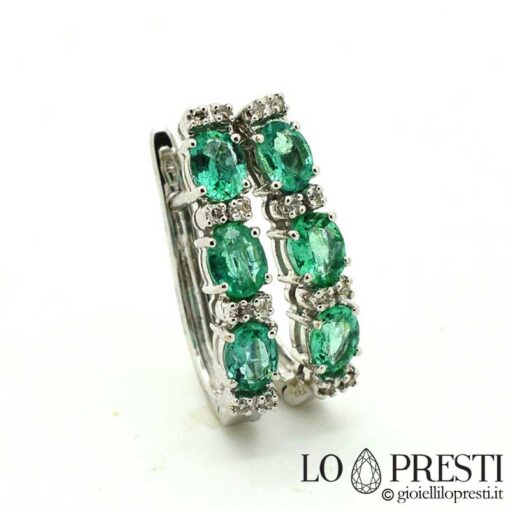 trilogy orecchini pendenti con smeraldo smeraldi e diamanti brillanti oro bianco 18kt orecchini artigianali con smeraldo