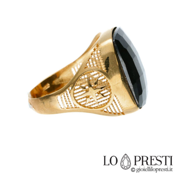 Yellow gold men's ring with black stone