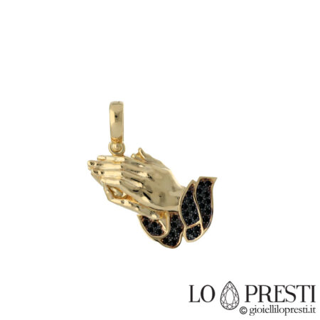 18kt gold joined hands pendant
