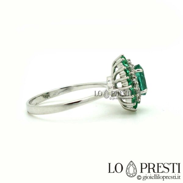 Goldschmuckringe für Damen mit Smaragden, Smaragden, Diamanten, einzigartigen handgefertigten Ringen