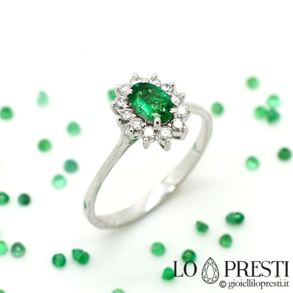 anillo-con-esmeralda-natural-y-diamantes-brillantes