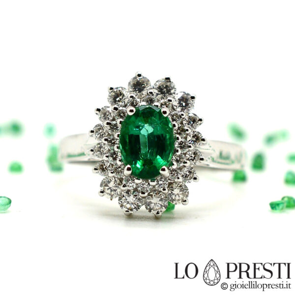 anillo-con-óvalo-esmeralda-natural-y-diamantes