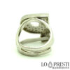 anel com letra inicial P em prata e zircões