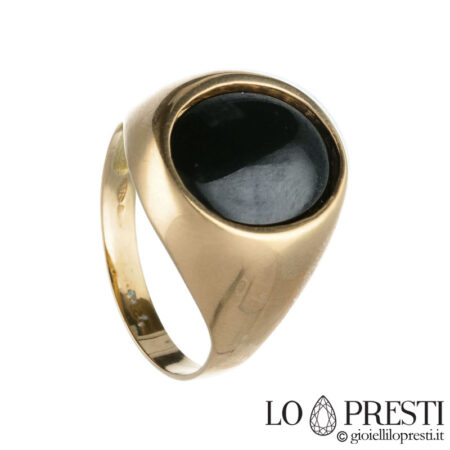 men's and women's pinky chevalier ring in yellow gold onyx rounded polished