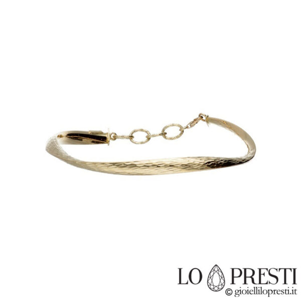 18kt yellow gold hammered bangle