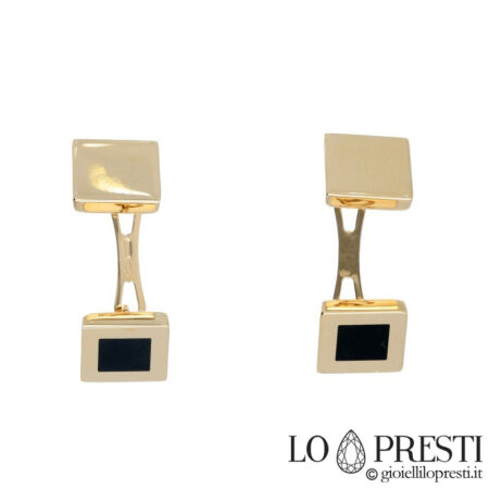 18kt yellow gold square cufflinks with onyx