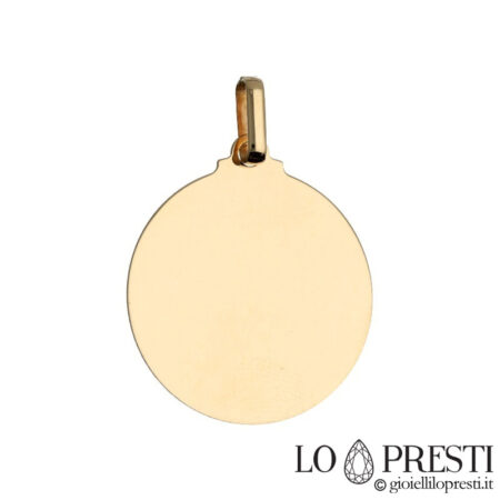 Medal to be personalized with 18kt yellow gold engraving