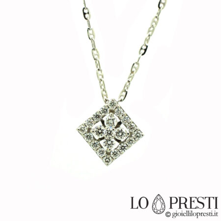18Kホワイトゴールドの認定済みの輝くダイヤモンドを使用したネックレスとペンダント