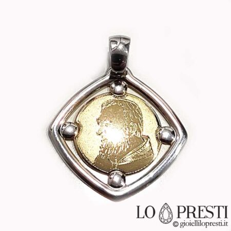 Медаль «Священный Падре Пио» из 18-каратного белого и желтого золота.