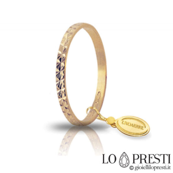 обручальное кольцо-unoaerre-gardenia-18-каратное желтое-золото-полированный-бриллиант-звезда