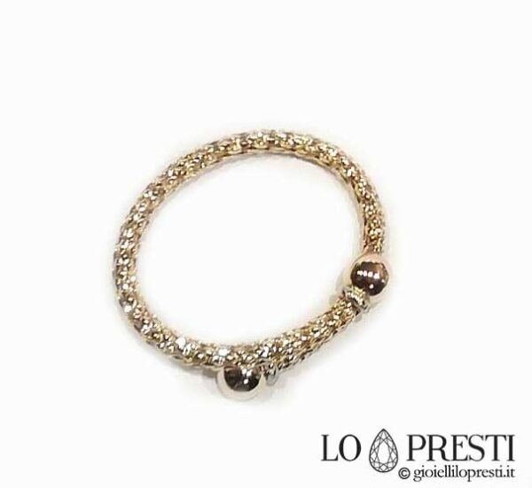 Bracelet rigide pour femme de mode tendance en or jaune 18 carats avec ouverture au dos. Article fabriqué sur commande.