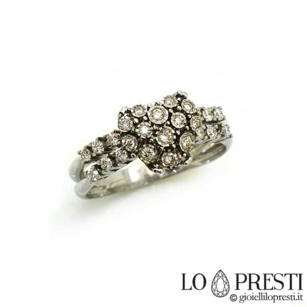 Bague Eternity au design moderne en forme de cœur avec diamants naturels taille brillant en or blanc 18 carats. Certificat de garantie et coffret cadeau.
