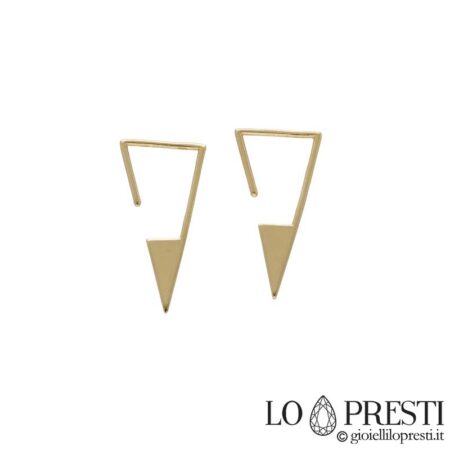Women's pendant earrings in 18kt yellow gold, refined design, polished workmanship, hook clasp. Certificate of guarantee and gift box.