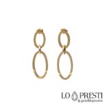Women's pendant earrings sa 18kt yellow gold, makintab na pagkakagawa, pressure closure, elegante at pino. Sertipiko ng warranty at kahon ng regalo.