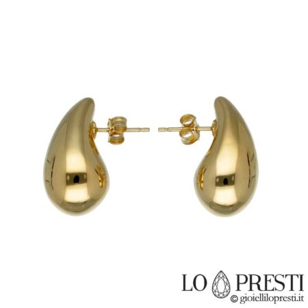 Women's drop-shaped pendant earrings sa 18kt yellow gold na may snap closure. Certificate of guarantee at gift box.